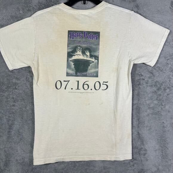 VINTAGE 2005 Harry Potter Graphic Shirt Men's S Fruit of the Loom Stained - Picture 5 of 6